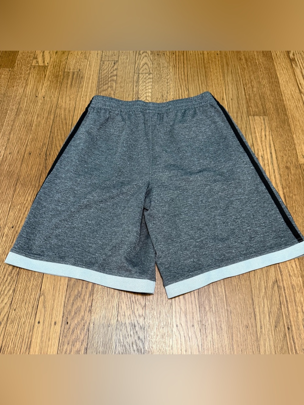 Adidas Boys Gray Athletic Shorts with Black Stripe size 18/20 - Picture 7 of 8